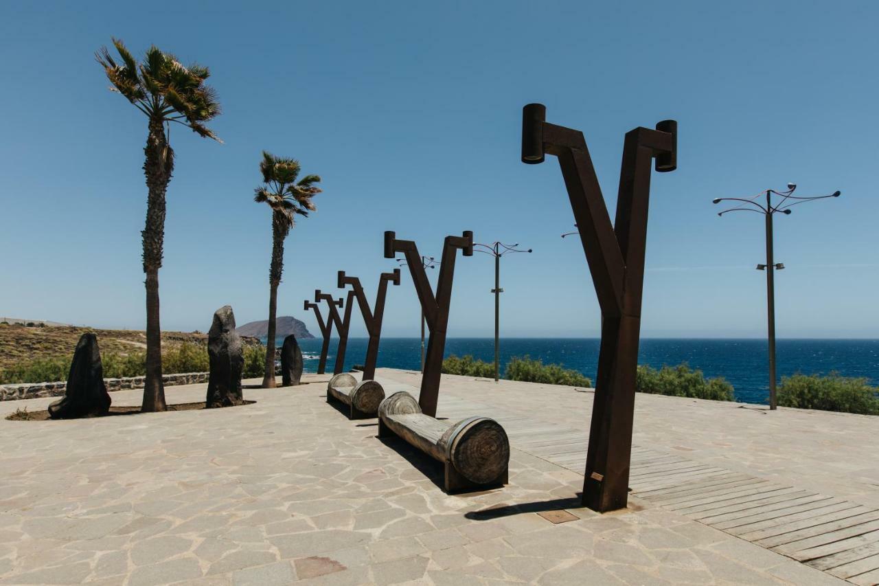 El Mirador: Sea Views From The Shore Los Abrigos Exterior photo